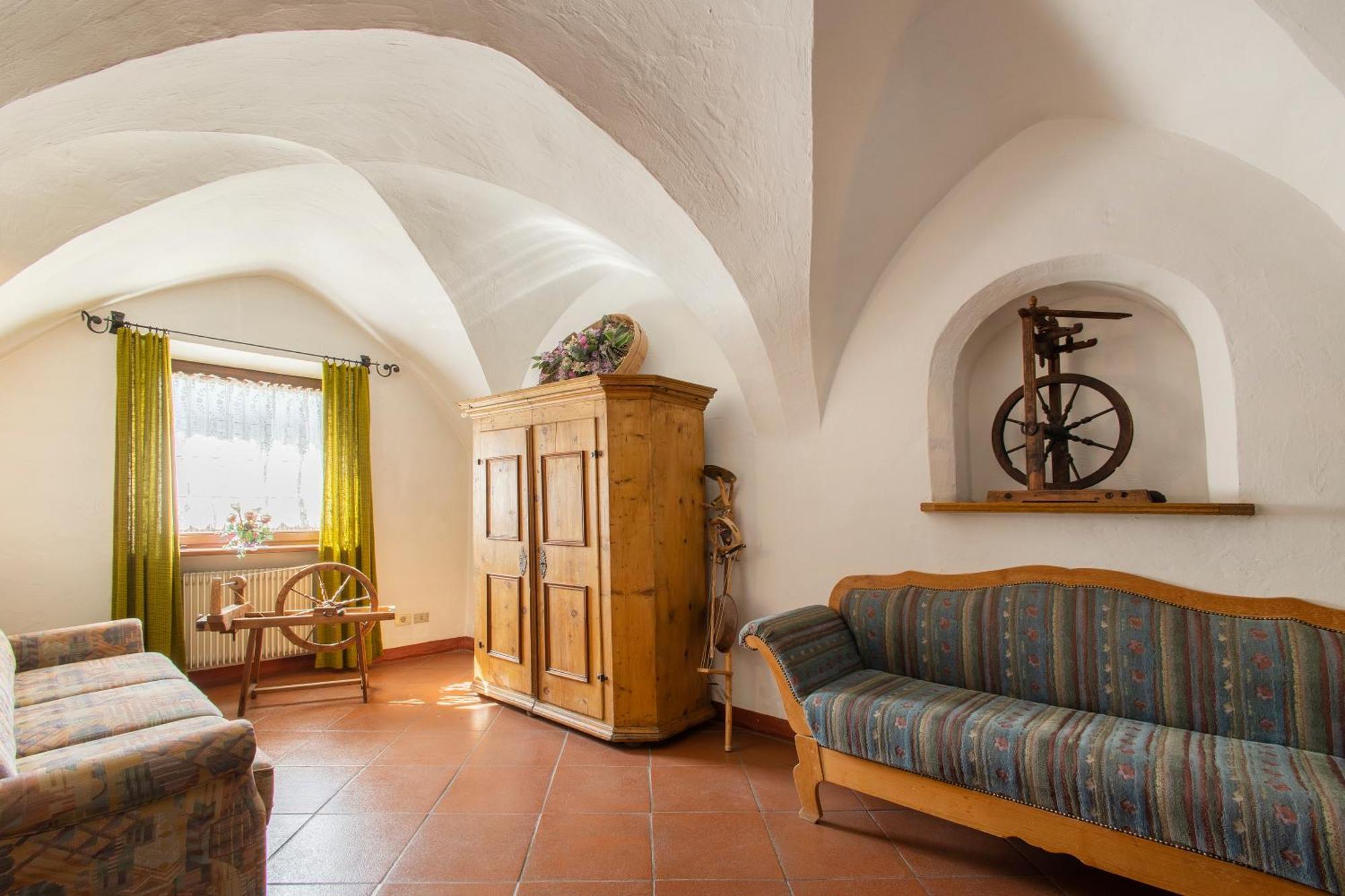 Gasthof Goldenes Lamm Vahrn Екстериор снимка