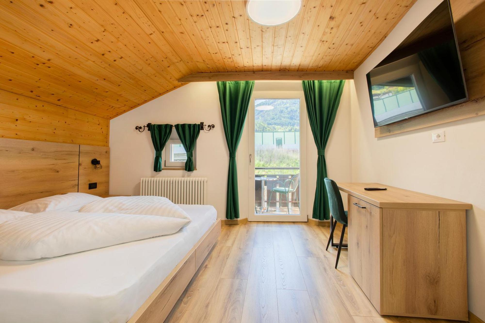 Gasthof Goldenes Lamm Vahrn Екстериор снимка
